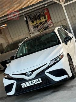 تۆیۆتا کامری